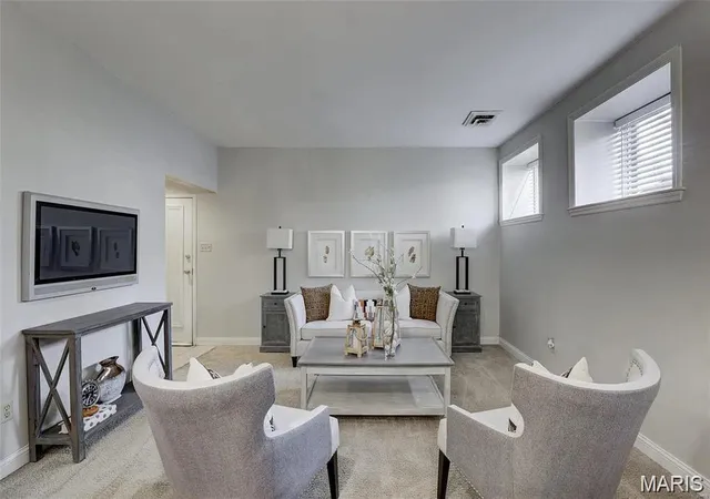 5th image of 4256 Maryland Ave #LLE, Saint Louis, MO 63108 | MLS# MIS26046945