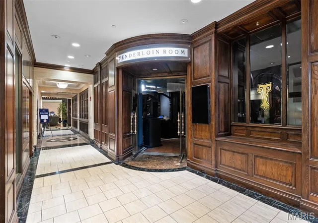 3rd image of 232 N Kingshighway Blvd #1701/1801, Saint Louis, MO 63108 | MLS# MIS26046947