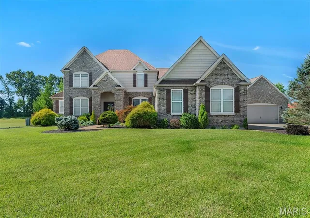 Photo 1 of Mansion for sale at 11090 Stonebridge Ln, Wentzville, MO 63385 | MLS# MIS26046950 | Listing updated on 2026-09-29
