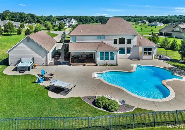 2nd image of 11090 Stonebridge Ln, Wentzville, MO 63385 | MLS# MIS26046950