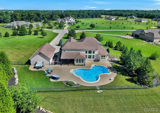 Photo 1 of Mansion for sale at 11090 Stonebridge Ln, Wentzville, MO 63385 | MLS# MIS26046950 | Listing updated on 2026-10-20