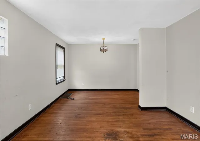 Photo 4 of Single family home for sale at 4117 Begg Blvd, Saint Louis, MO 63121 | MLS# MIS26046951 | Listing updated on 2026-09-30
