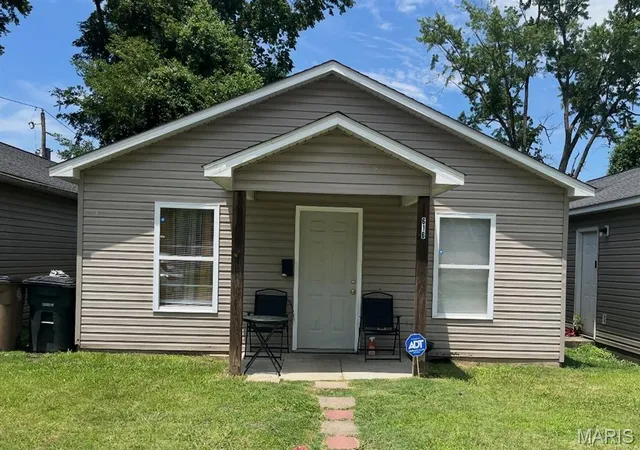 Photo 1 of Single family home for sale at 616 Jefferson Ave, Cape Girardeau, MO 63703 | MLS# MIS26046954 | Listing updated on 2026-07-23