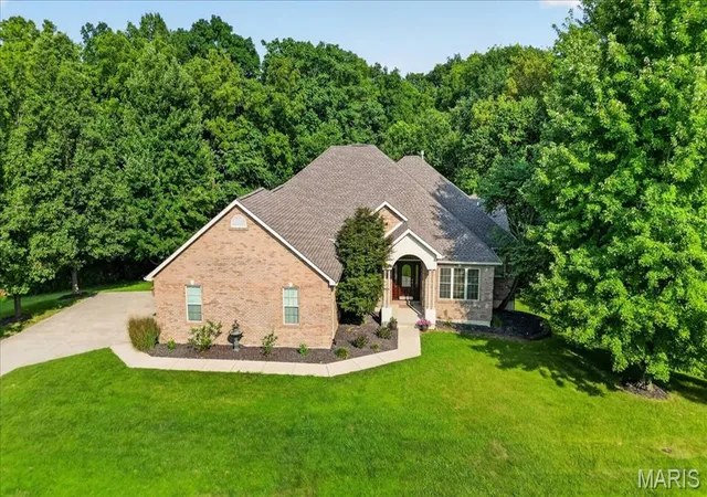 Single family home for sale at 6120 Old Baum Church Rd, Waterloo, IL 62298 | MLS# MIS26046955
