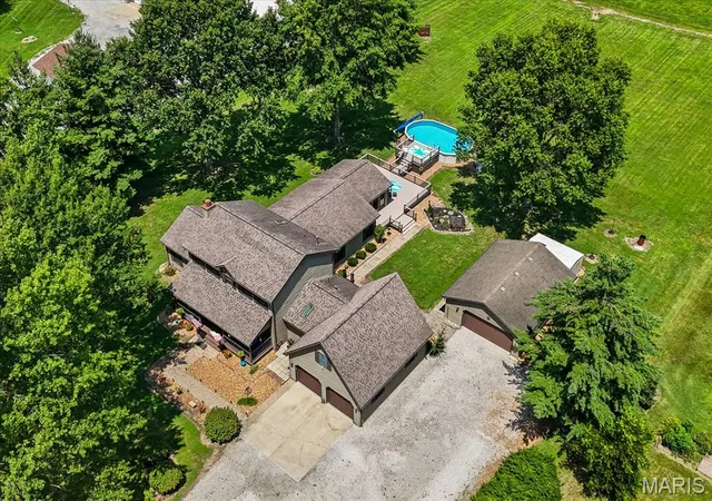 Photo 2 of Single family home for sale at 1431 Old State Route 13, New Athens, IL 62264 | MLS# MIS26046956 | Listing updated on 2026-08-25