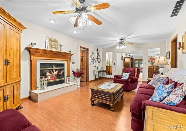 Photo 3 of Single family home for sale at 1431 Old State Route 13, New Athens, IL 62264 | MLS# MIS26046956 | Listing updated on 2026-08-25