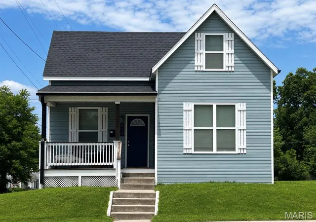 Photo 1 of Single family home for sale at 934 William St, Cape Girardeau, MO 63703 | MLS# MIS26046976 | Listing updated on 2026-07-23
