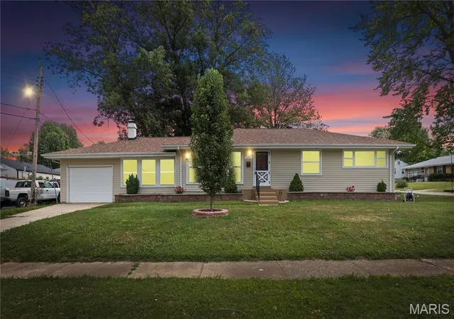 Photo 2 of Sale Pending at 3442 Saint Donald Ln, Saint Ann, MO 63074 | MLS# MIS26047001 | Listing updated on 2026-07-29