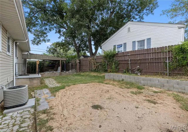 Photo 28 of Sale Pending at 3442 Saint Donald Ln, Saint Ann, MO 63074 | MLS# MIS26047001 | Listing updated on 2026-07-29