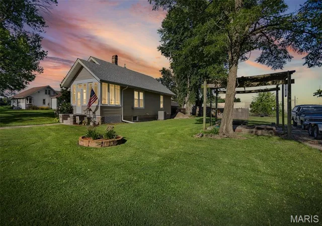 1st image of 906 N Main St, White Hall, IL 62092 | MLS# MIS26047008