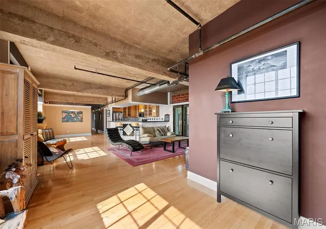 Photo 4 of Condo for sale at 1831 Sidney St #H, Saint Louis, MO 63104 | MLS# MIS26047012 | Listing updated on 2026-09-20