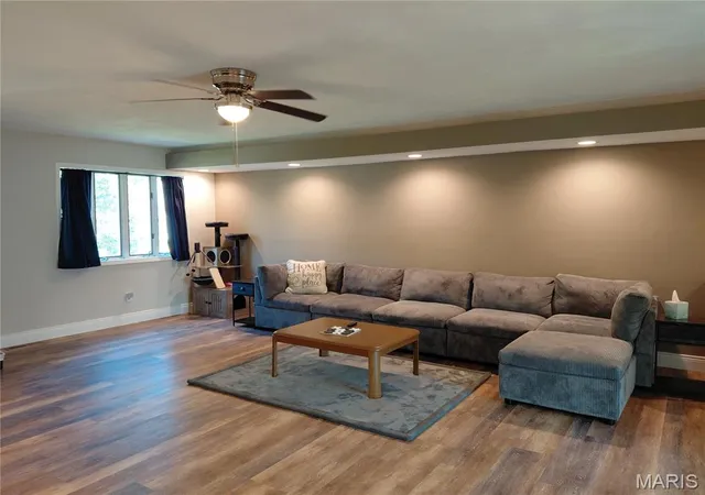 Photo 3 of Single family home for sale at 29 N Michigan Ave, Belleville, IL 62221 | MLS# MIS26047026 | Listing updated on 2026-08-01