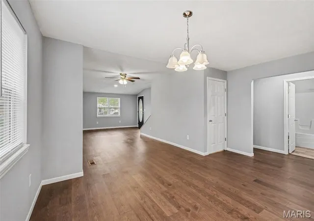 Photo 2 of Single family home for sale at 505 N 5th St, Dupo, IL 62239 | MLS# MIS26047033 | Listing updated on 2026-07-27