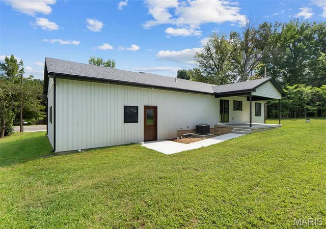 5th image of 451 E North St, Benton, MO 63736 | MLS# MIS26047035