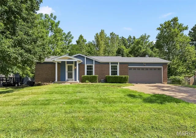 2nd image of 253 Treasure Cvs, Ballwin, MO 63021 | MLS# MIS26047036