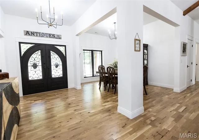 Photo 3 of Single family home for sale at 807 Barron Rd, Poplar Bluff, MO 63901 | MLS# MIS26047037 | Listing updated on 2026-08-11
