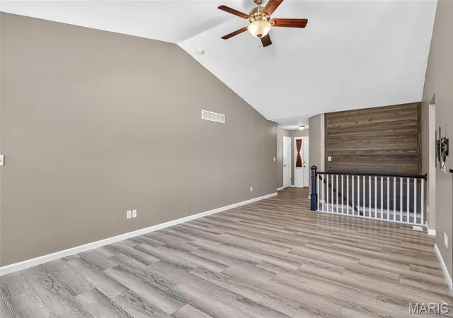 Photo 3 of Sale Pending at 500 Osprey Ct, Winfield, MO 63389 | MLS# MIS26047054 | Listing updated on 2026-09-13