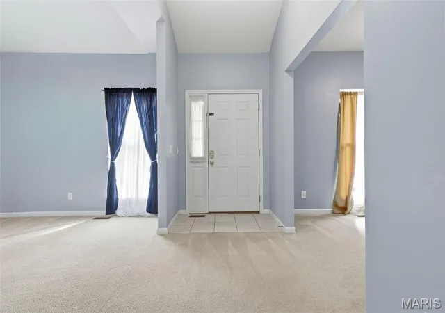 Photo 4 of Single family home for sale at 420 Bittersweet Dr, O Fallon, MO 63366 | MLS# MIS26047062 | Listing updated on 2026-09-28