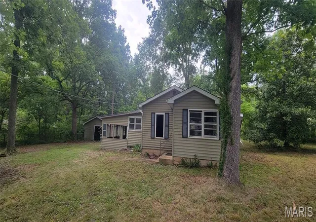 2nd image of 655 Eldon Dr, Bismarck, MO 63624 | MLS# MIS26047100