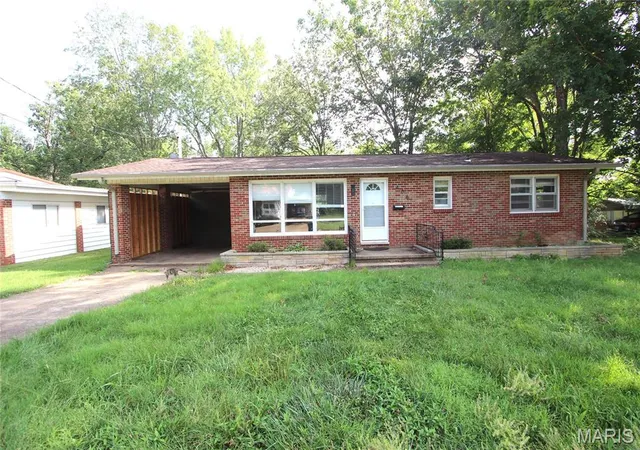 1st image of 408 7th St, Farmington, MO 63640 | MLS# MIS26047102