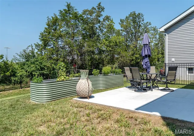 4th image of 1066 Vardon Meadows Dr, Union, MO 63084 | MLS# MIS26047103