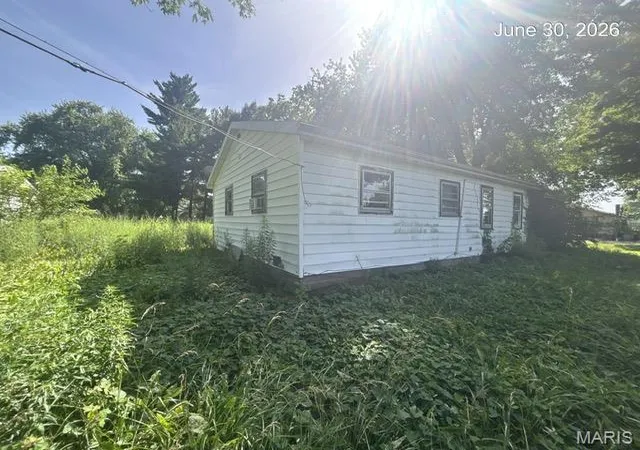 2nd image of 631 1st St, Shipman, IL 62685 | MLS# MIS26047105