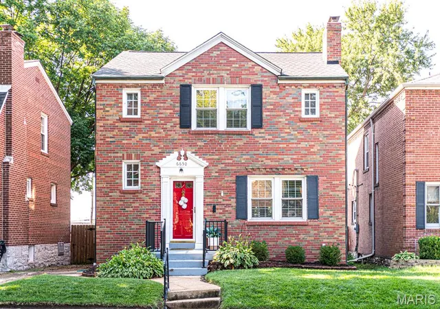 1st image of 6650 Sutherland Ave, St Louis, MO 63109 | MLS# MIS26047136