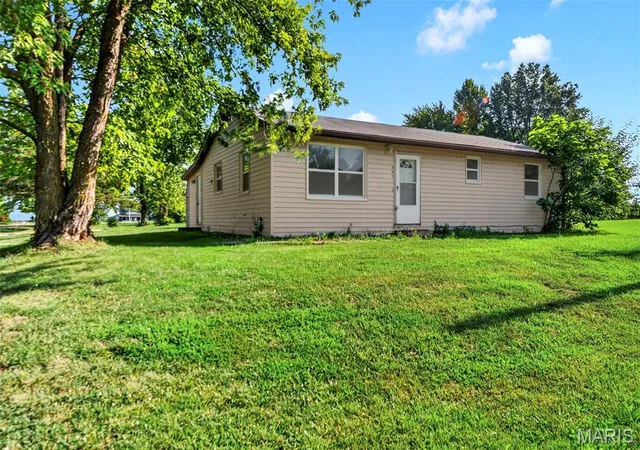 Photo 1 of Sale Pending at 501 E Booneslick Rd, Jonesburg, MO 63351 | MLS# MIS26047154 | Listing updated on 2026-08-10