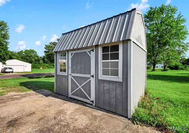 Photo 3 of Sale Pending at 501 E Booneslick Rd, Jonesburg, MO 63351 | MLS# MIS26047154 | Listing updated on 2026-08-10