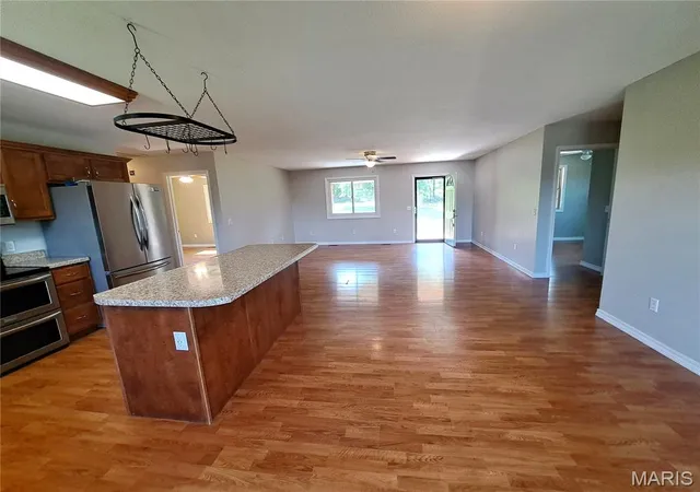5th image of 404 County Road 309, Alton, MO 65606 | MLS# MIS26047159