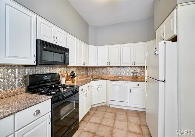 Photo 1 of Condo for sale at 14 N Kingshighway Blvd #5BN, Saint Louis, MO 63108 | MLS# MIS26047181 | Listing updated on 2026-09-27