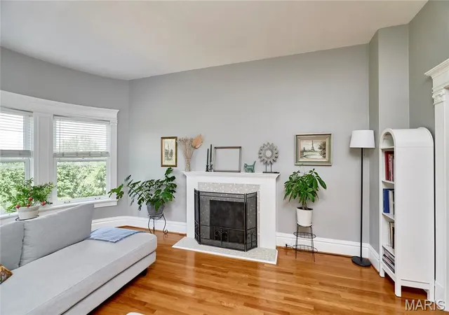 Listing Photo 1 - Condo for sale in building located at 14 N Kingshighway Blvd, St. Louis, MO 63108 - Unit #5BN
