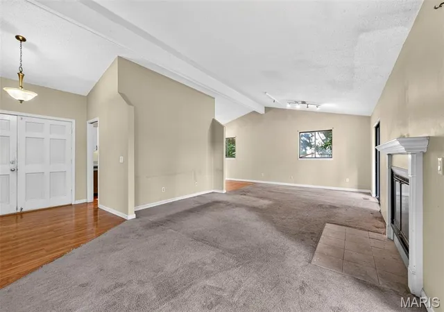 Photo 4 of Sale Pending at 11 Cadillac Ct, Lake Saint Louis, MO 63367 | MLS# MIS26047187 | Listing updated on 2026-09-16