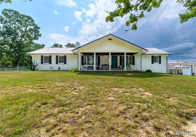 2nd image of 20020 Richfield Rd, Richland, MO 65556 | MLS# MIS26047194
