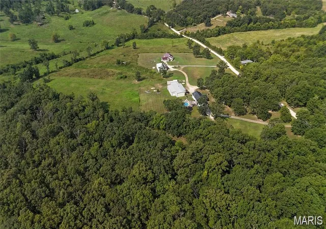 53rd image of 20020 Richfield Rd, Richland, MO 65556 | MLS# MIS26047194