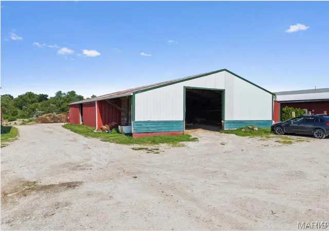 2nd image of 28699 Roelker Rd, Wright City, MO 63390 | MLS# MIS26047207