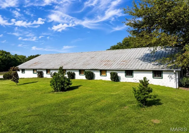 Photo 4 of Single family home for sale at 28699 Roelker Rd, Wright City, MO 63390 | MLS# MIS26047207 | Listing updated on 2026-08-14