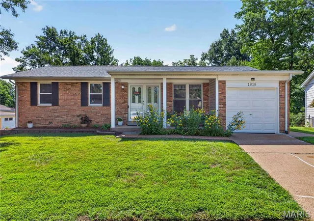 1st image of 1818 San Pedro, Fenton, MO 63026 | MLS# MIS26047213