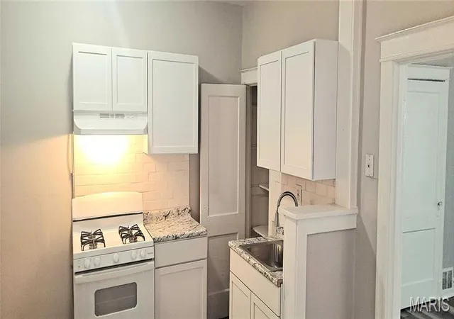 Photo 4 of Multi family home for sale at 5516 S Grand Blvd, Saint Louis, MO 63111 | MLS# MIS26047216 | Listing updated on 2026-08-19