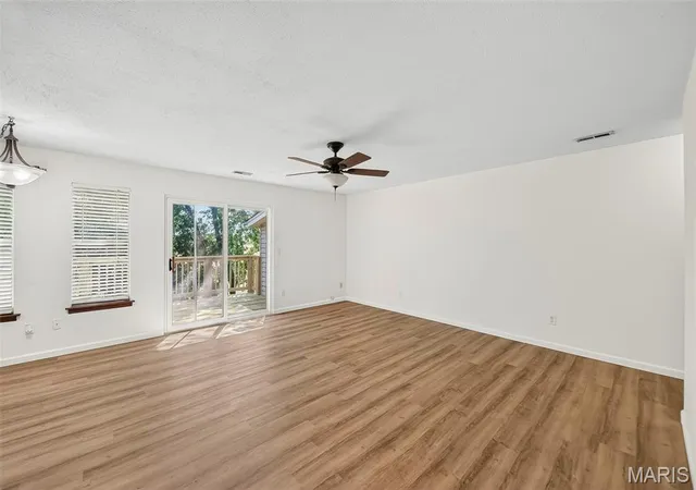 Photo 2 of Sale Pending at 1044 Sugar Creek Ct #5, Saint Peters, MO 63376 | MLS# MIS26047227 | Listing updated on 2026-09-03