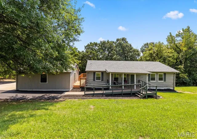 Photo 1 of Sale Pending at 746 Schluersburg Rd, Augusta, MO 63332 | MLS# MIS26047230 | Listing updated on 2026-09-05