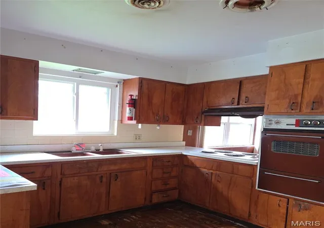 Photo 3 of Sale Pending at 828 Johanna St, Sullivan, MO 63080 | MLS# MIS26047269 | Listing updated on 2026-09-29
