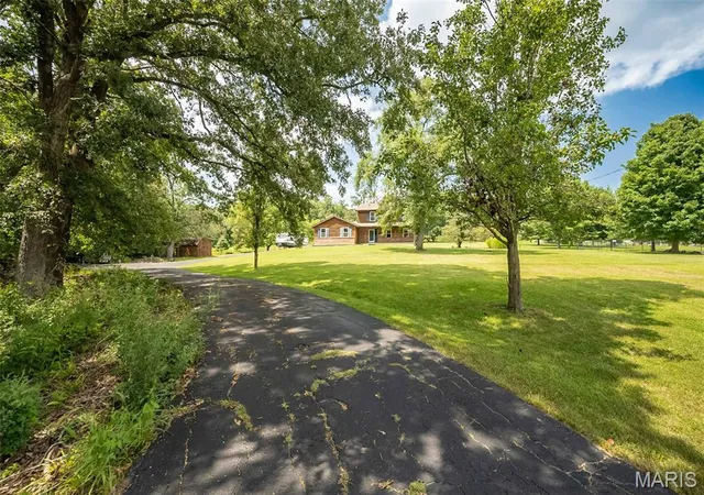 Photo 2 of Single family home for sale at 8417 Saint Andrews Ln, House Springs, MO 63051 | MLS# MIS26047273 | Listing updated on 2026-09-16