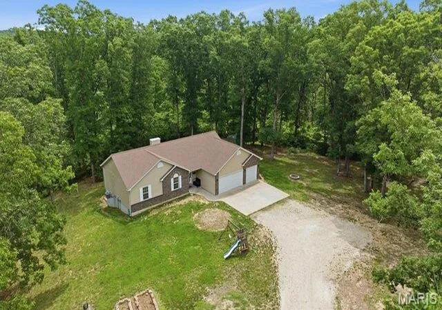 Photo 4 of Single family home for sale at 24990 Savannah Pl, Warrenton, MO 63383 | MLS# MIS26047274 | Listing updated on 2026-08-21