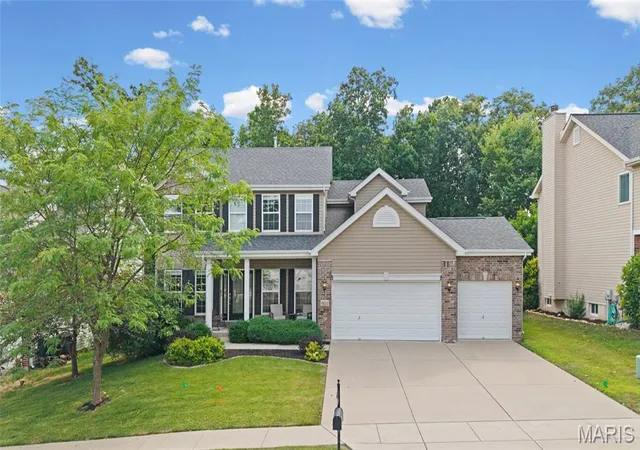 Photo 2 of Sale Pending at 921 Molloy Dr, O Fallon, MO 63366 | MLS# MIS26047281 | Listing updated on 2026-09-13