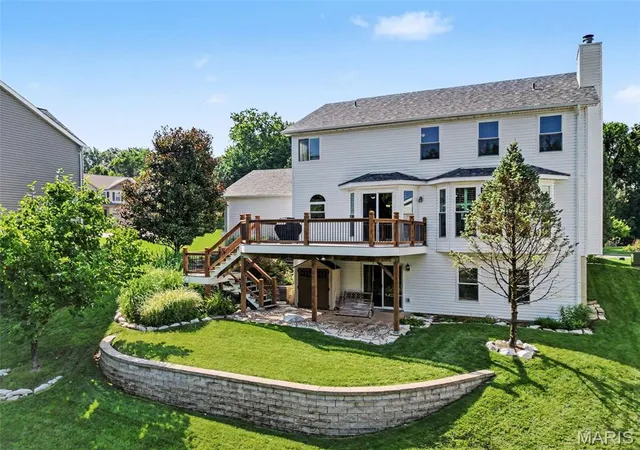 Photo 3 of Single family home for sale at 7445 Stream Valley Ct, Saint Louis, MO 63129 | MLS# MIS26047290 | Listing updated on 2026-09-21
