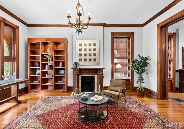 Photo 4 of Single family home for sale at 2346 Albion Pl, Saint Louis, MO 63104 | MLS# MIS26047292 | Listing updated on 2026-09-25