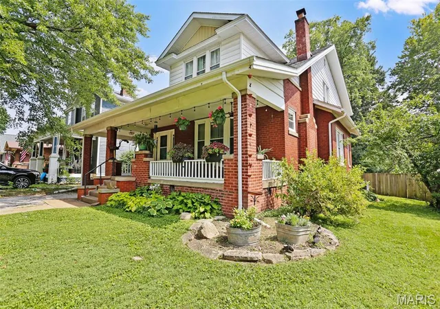 Photo 1 of Single family home for sale at 6 Halleck Ave, Edwardsville, IL 62025 | MLS# MIS26047295 | Listing updated on 2026-09-14