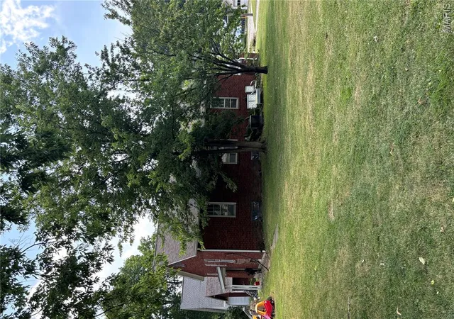Photo 15 of Single family home for sale at 222 N Locust St, Greenville, IL 62246 | MLS# MIS26047309 | Listing updated on 2026-08-08