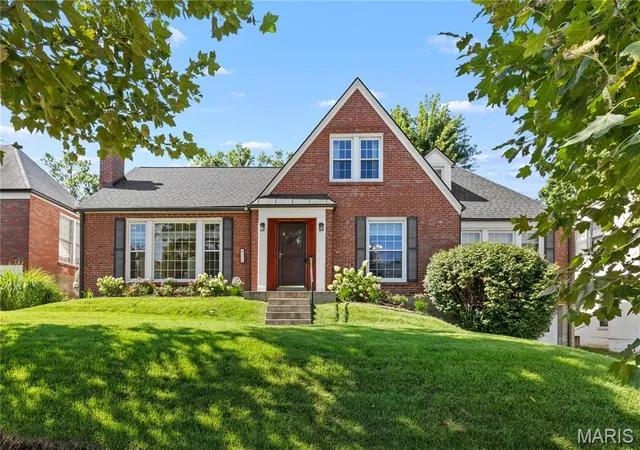 Photo 1 of Sale Pending at 7910 Lafon Pl, Saint Louis, MO 63130 | MLS# MIS26047315 | Listing updated on 2026-08-01
